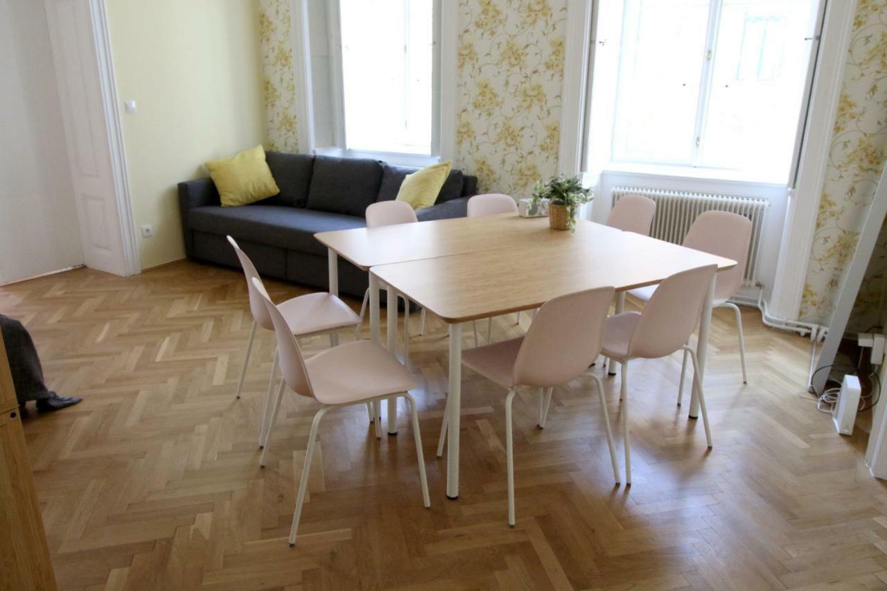 Aeki Viena